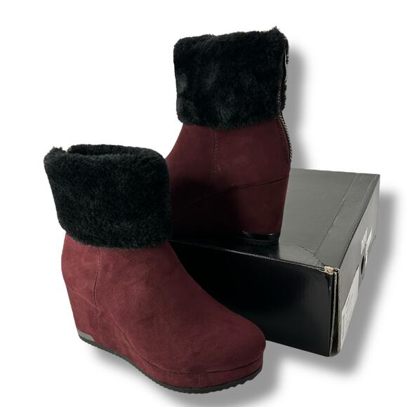 NEW DKNY Red Wedge Boots Size 5.5 Merlot Maroon Faux Fur Winter Booties Heels - Picture 6 of 12